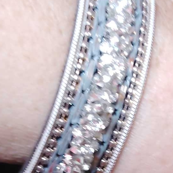 Silver Blue and White Crystal Bracelet Magnetic Locking Clasp - Picture 3 of 10